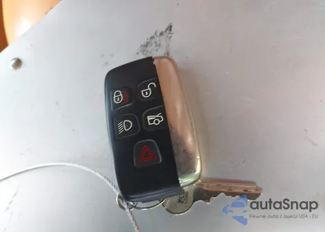 2013 Jaguar Xj из США, поврежденный, VIN SAJWJ1CD4D8V46305